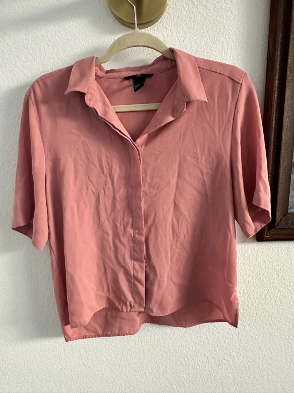 H&M Dusty Rose Short Sleeve Collared Blouse – Women’s Size 4 (EUR 34)